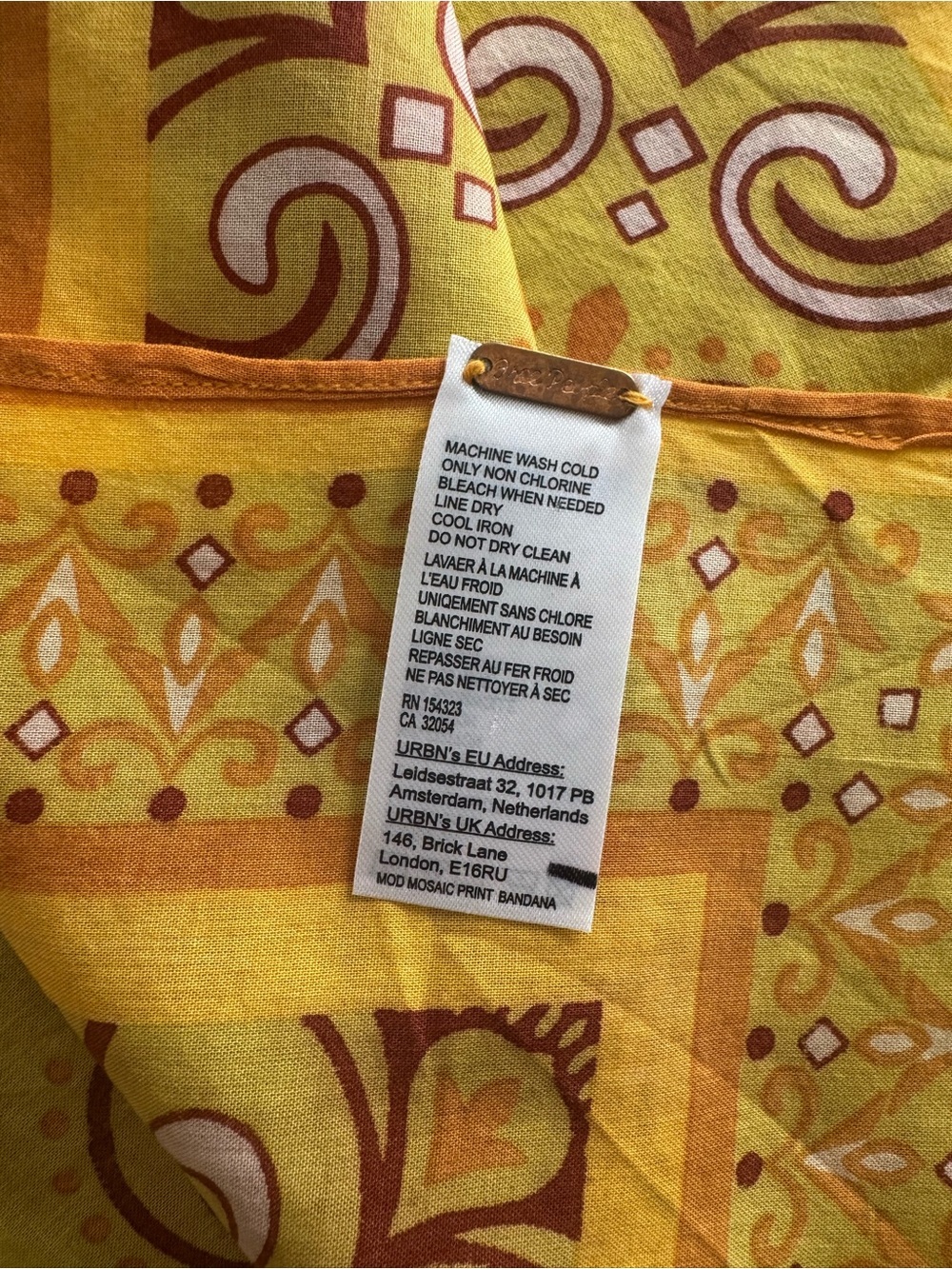 Free People Mod Mosaic Print Bandana Scarf Yellow Orange Boho 28x28 NWOT - Picture 4 of 5